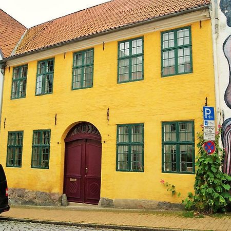 Das Gelbe Haus - Drei Besondere Ferienwohnungen Flensburg Bagian luar foto