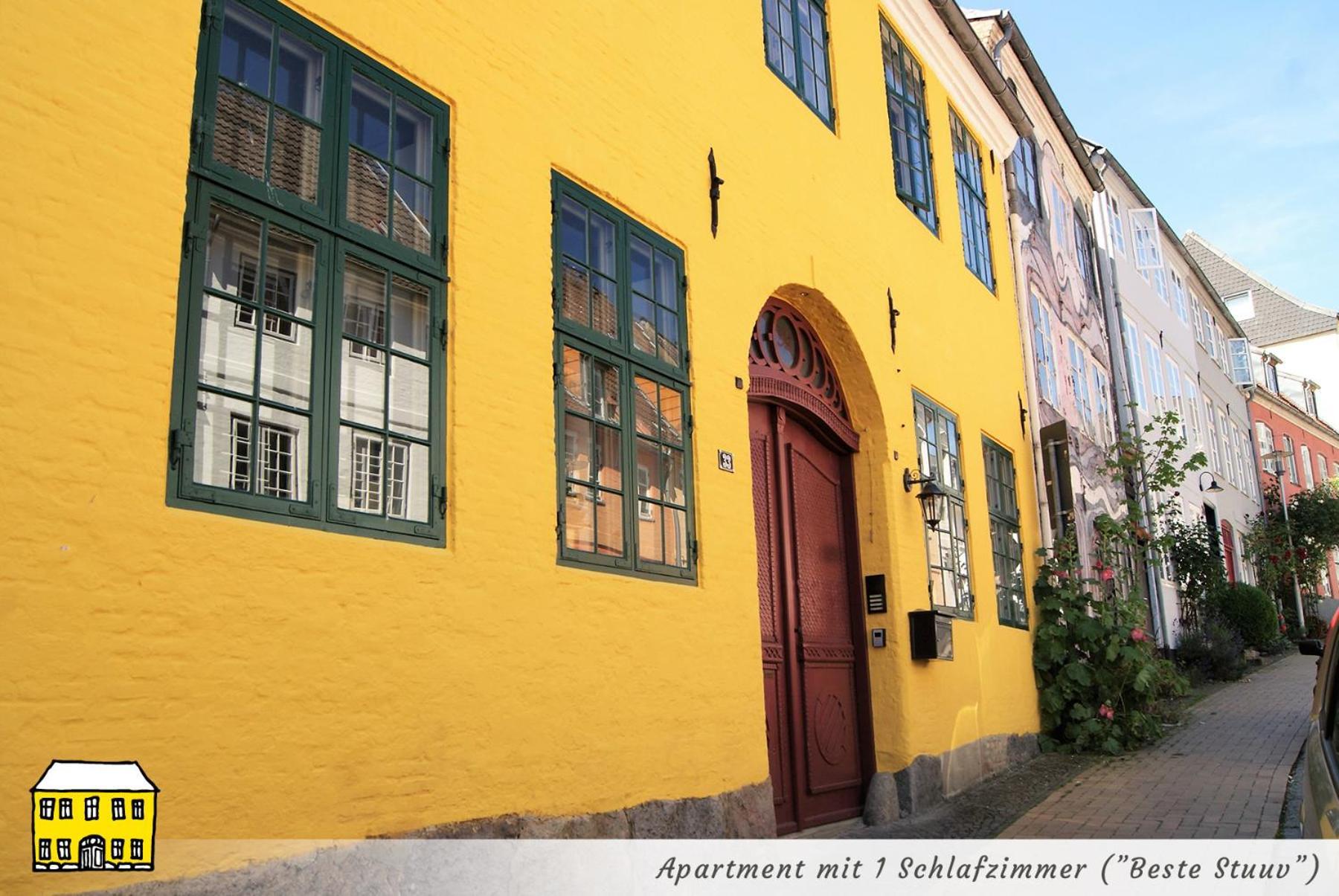 Das Gelbe Haus - Drei Besondere Ferienwohnungen Flensburg Bagian luar foto